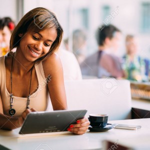 girl reading in cafe